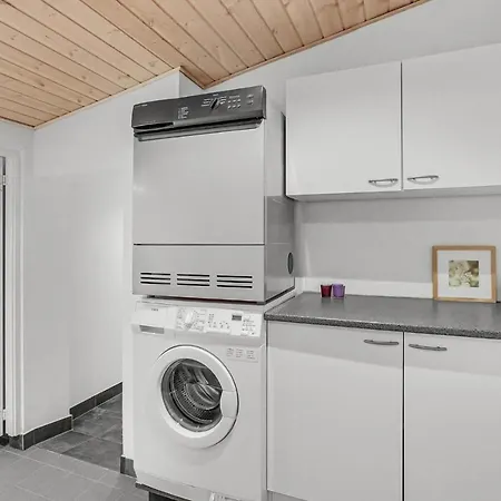 Stunning In With Kitchen